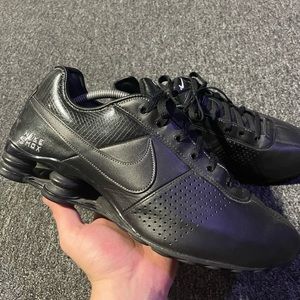Nike Shox Del Total Black Leather Shoes Triple Black 317547-007 Size 10.5